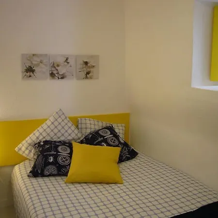 Гостевой дом Santo Antonio House *